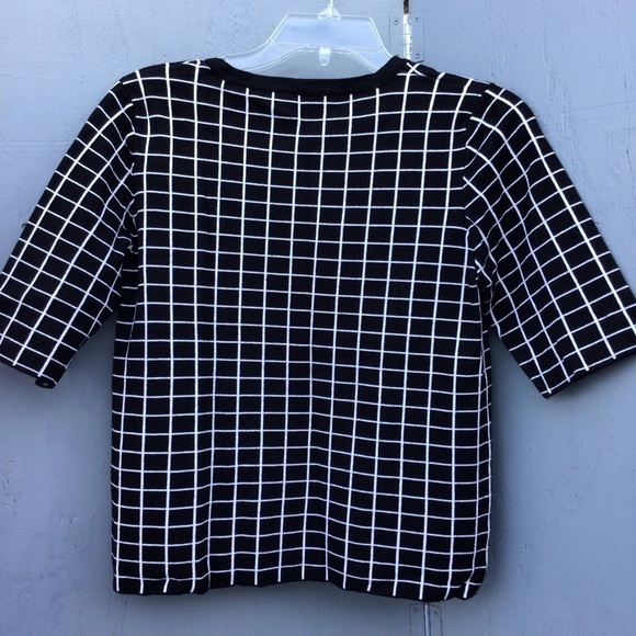 Saks fifth avenue checkered short stretchy, geometric, trellis women knit top - Picture 11 of 11